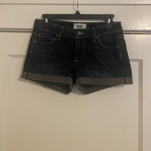 Mid raised jean shorts